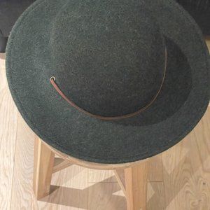 EUC - BRIXTON DARK GREEN WIDE BRIM WOOL HAT